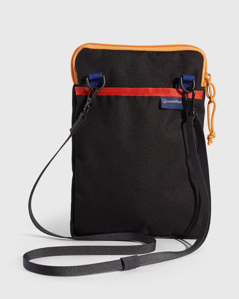 Deadstock (R)evolution™ Transport Pouch