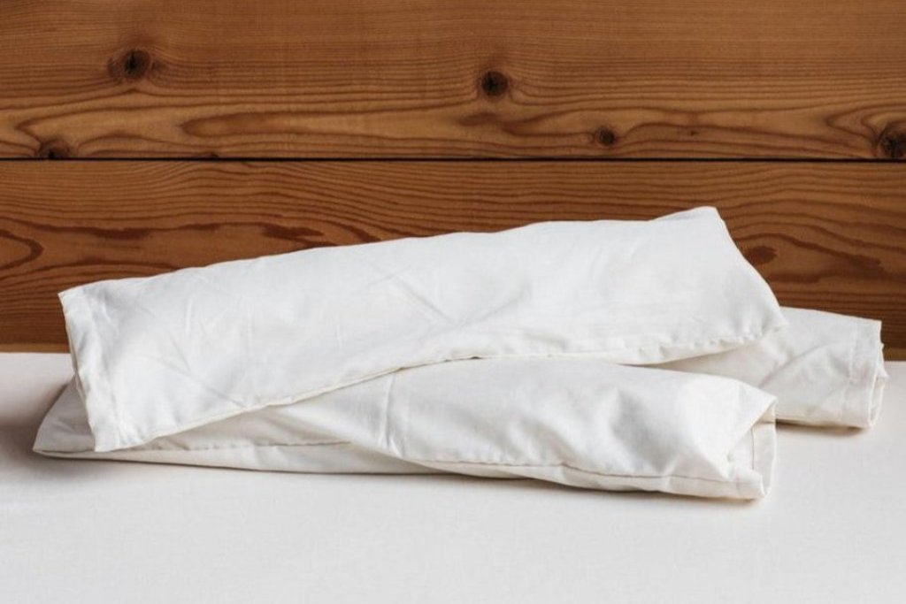 Natural Wool Neck Roll