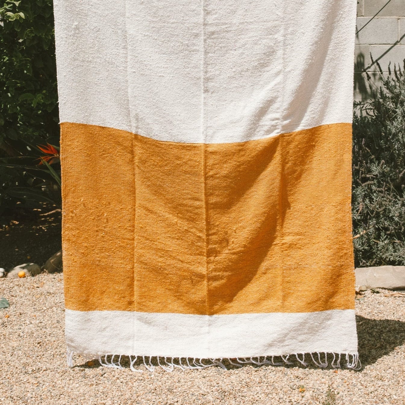 Sundream Coffee Gold Checkered Throw / 83 x 52 inches Recycled Beach Throws